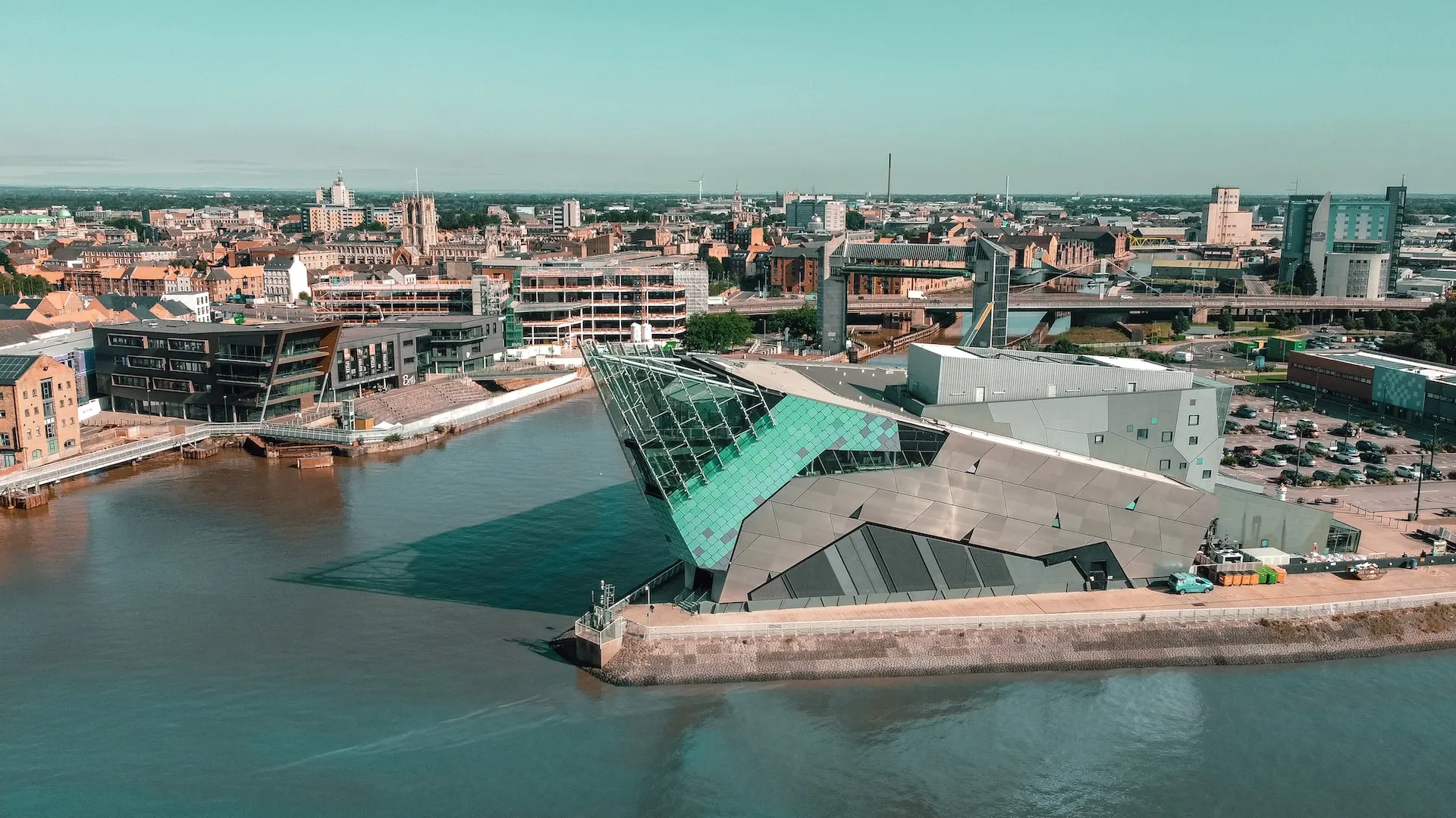 Hull The Deep Aquarium river view